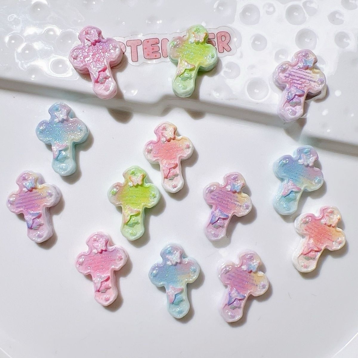 10Pcs Random Cute Colorful Cross Shape Resin Pin Classic Christian Symbol Brooch