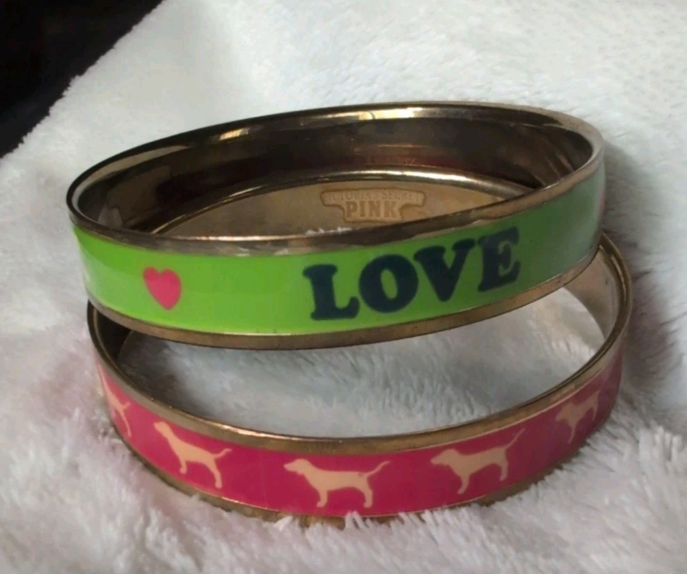 2 Vintage Victoria’s Secret Love Pink Dog Icon Bangle Bracelet Pair Y2K