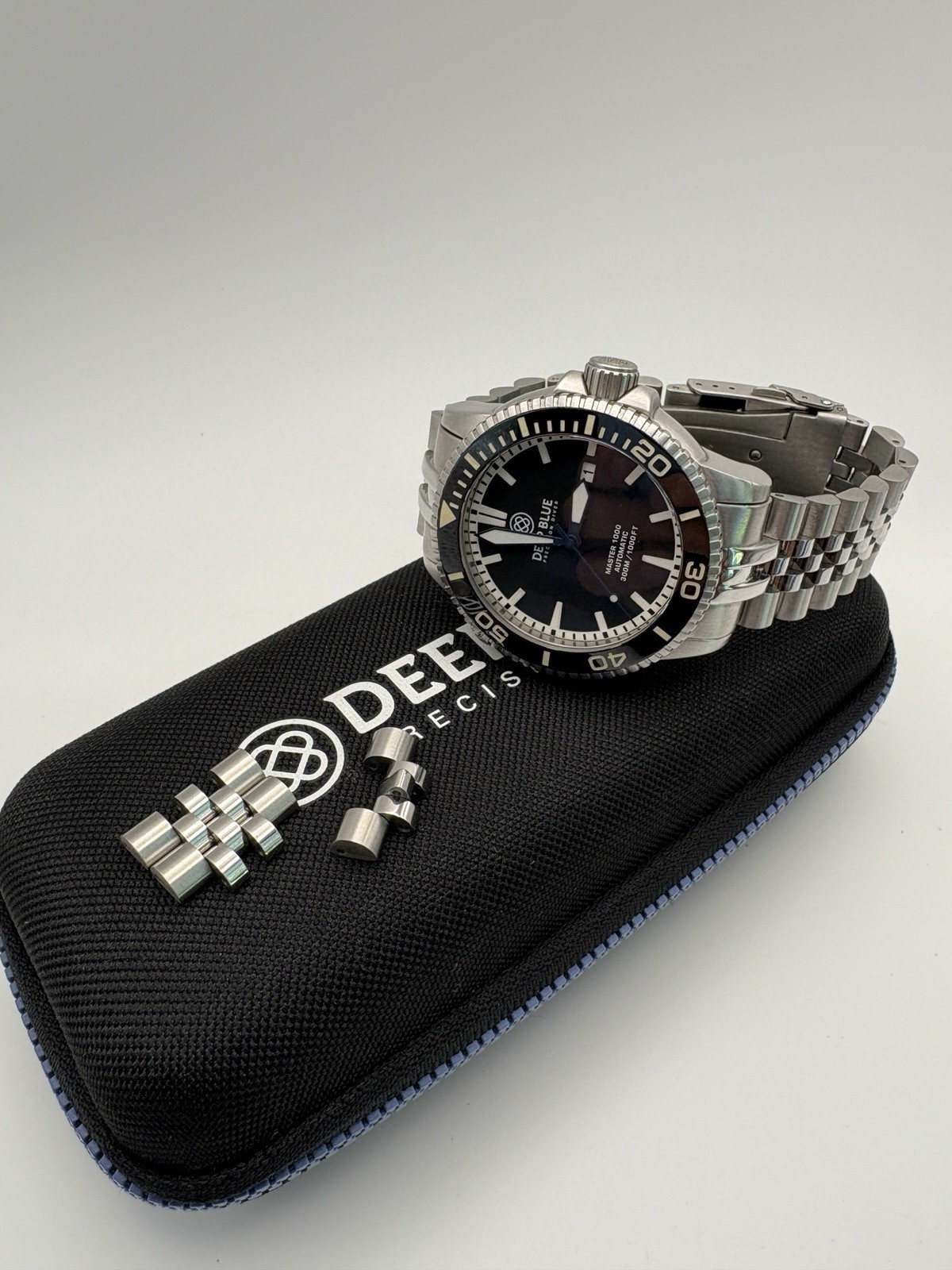 Deep Blue Precision, Men’s Diver Master 1000 Automatic Diver 44mm, 1000ft/300 m