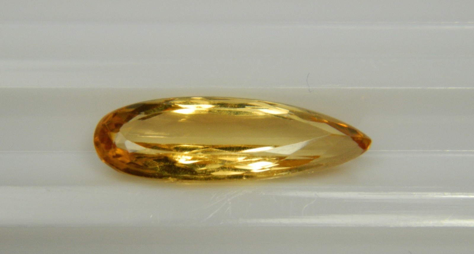 Imperial Topaz 3.38 Ct Clarity IF Pear Cut Natural Golden Brazil I021