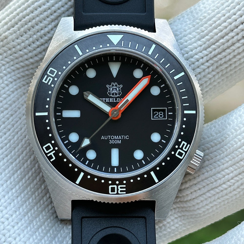 STEELDIVE SD1929 Mens 42mm 300M Automatic Dive Watch NH35 Sapphire Steel