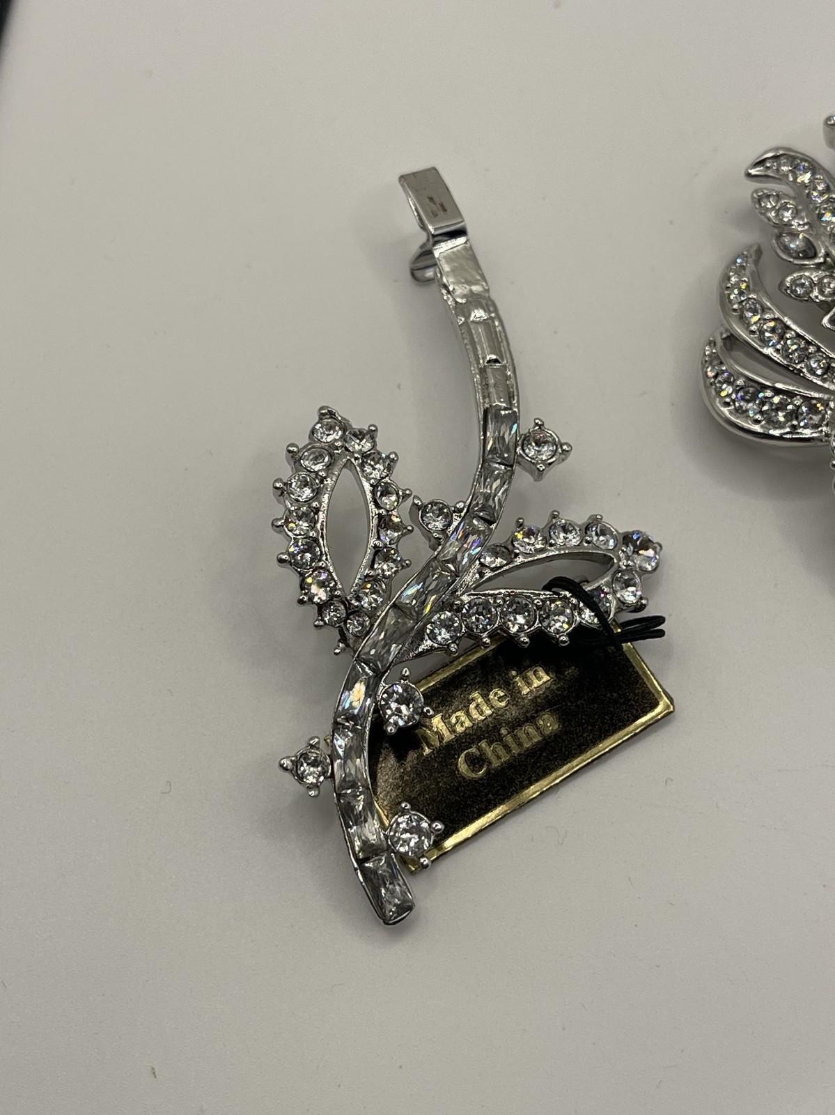 Joan Rivers Private Collection Crystal Flower Brooch Pin Removable Stem