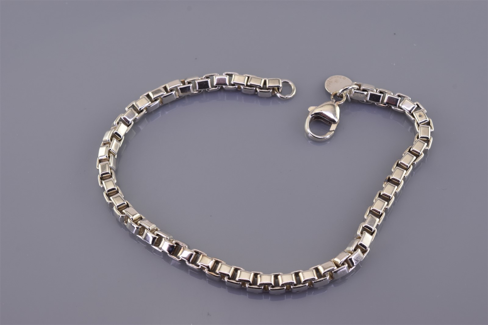 Tiffany & Co. Sterling Silver 4mm Boxed Link Venetian 925 Bracelet 7.5″