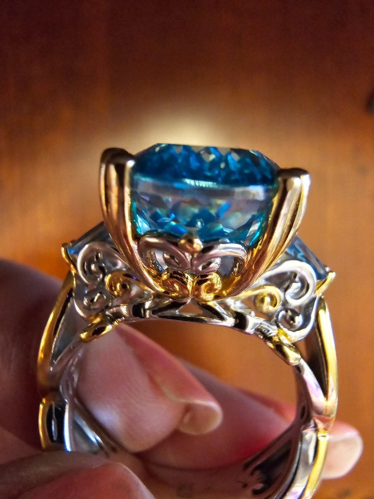 Gems en Vogue 20×13 mm Paraiba color Blue Topaz Oval Cut Ring Sterling Silver