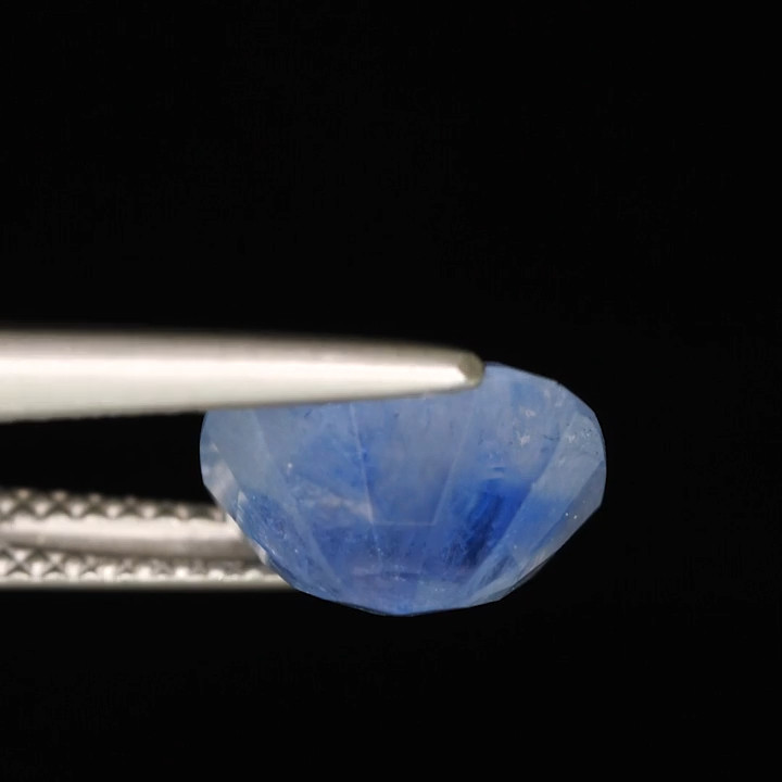 3.85 Carat Kashmir Sapphire. No Heat