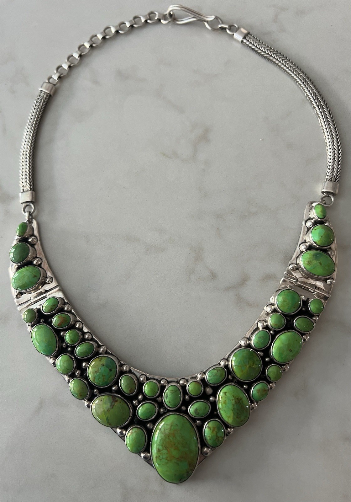 SOUTHWEST STYLE LIME GREEN TURQUOISE STERLING SILVER ARTISAN BIB COLLAR NECKLACE