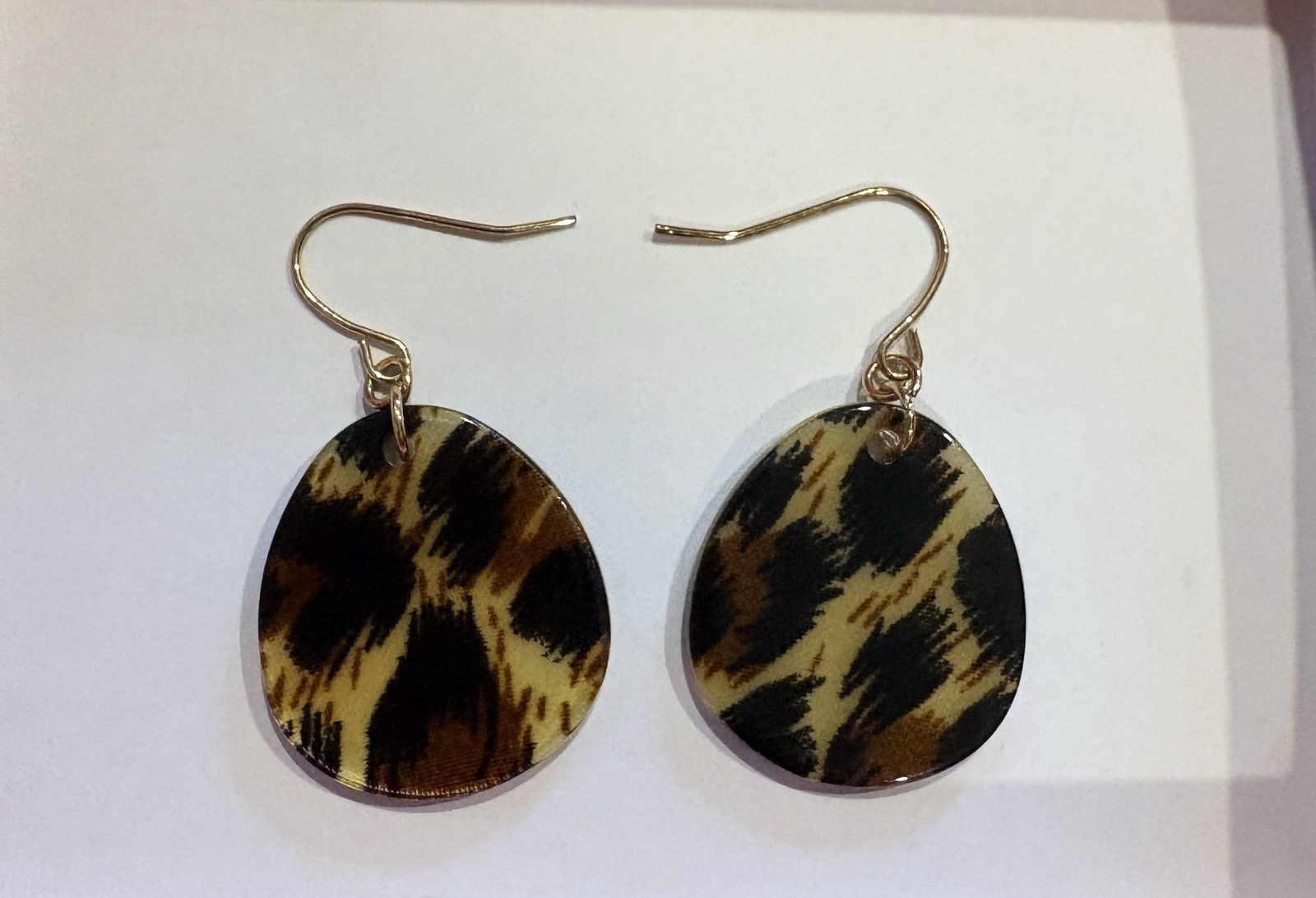 Talbot Women’s Dangly Earrings with Brown and Beige Print In Gold Tone New