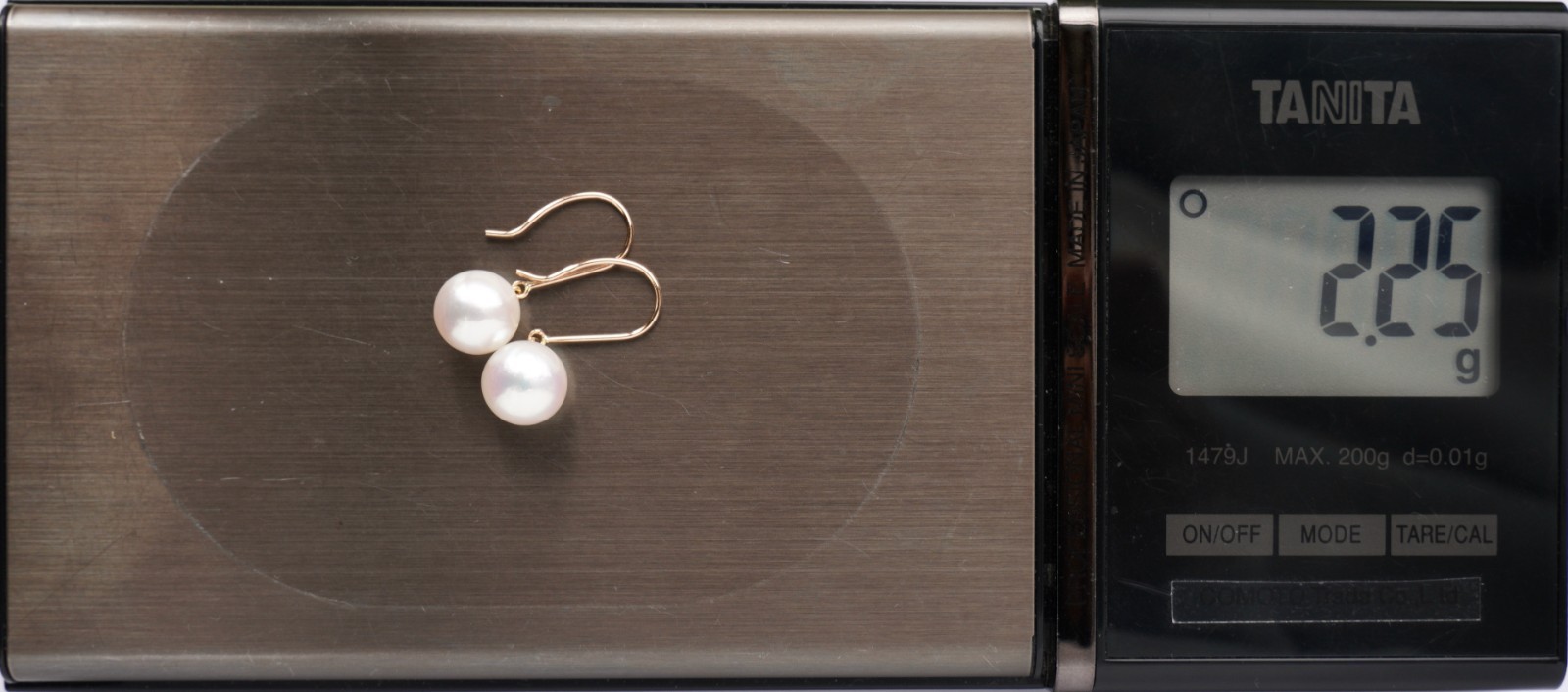 AAA 8.7mm Round White Japanese Akoya pearl Earrings 10K Solid Yellow Gold, 0.9″