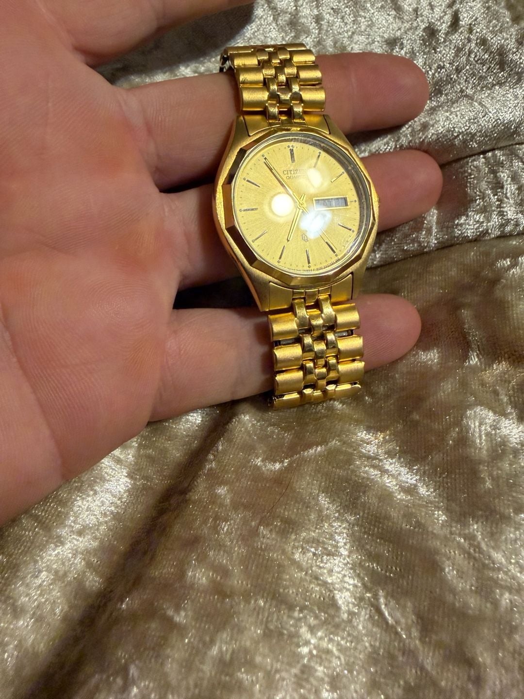 Vintage Citizen CQ Quartz Gold-Tone Day-Date Watch (Ref: 6100-S16725)
