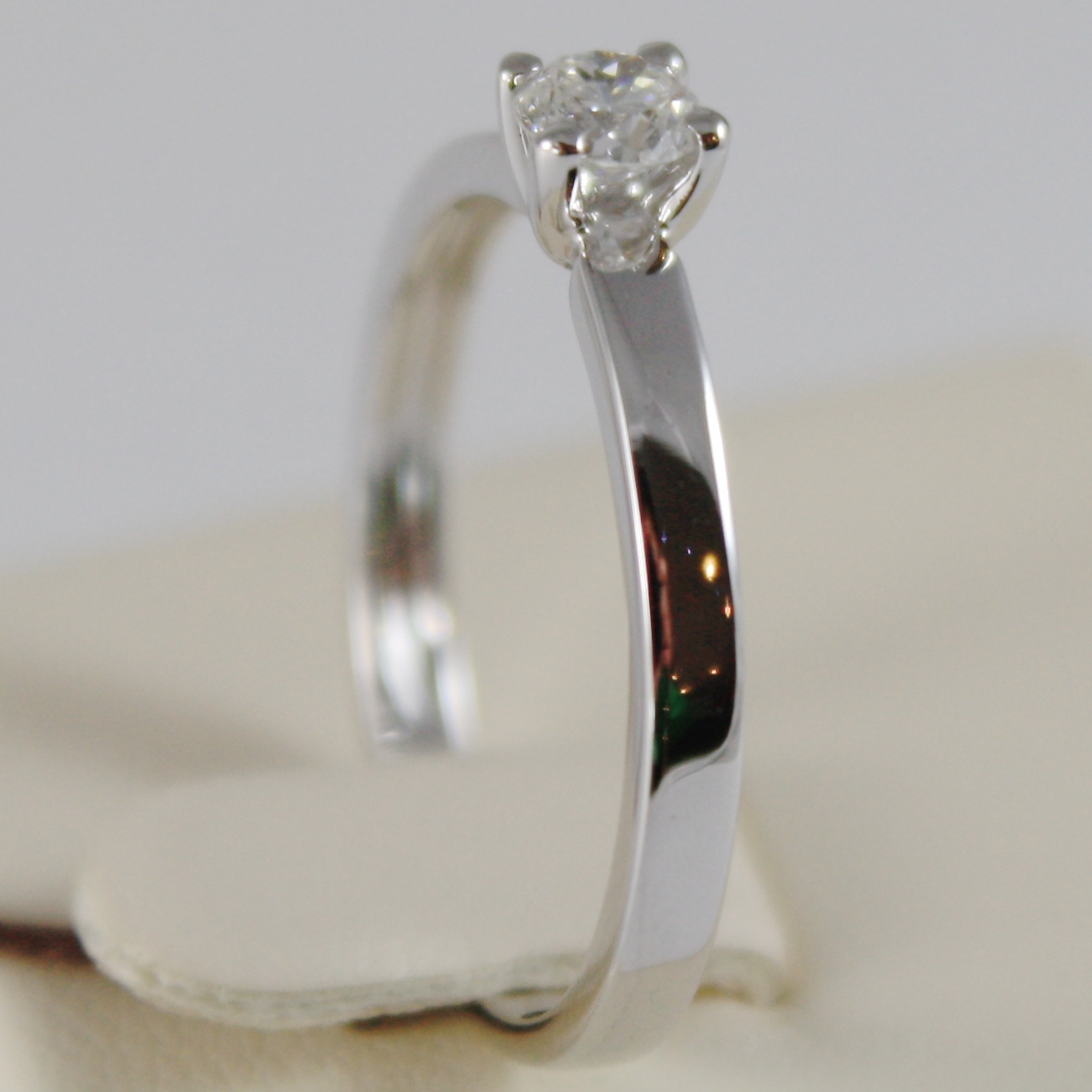 18K WHITE GOLD SOLITAIRE WEDDING BAND SQUARED RING DIAMOND 0.27 MADE IN ITALY