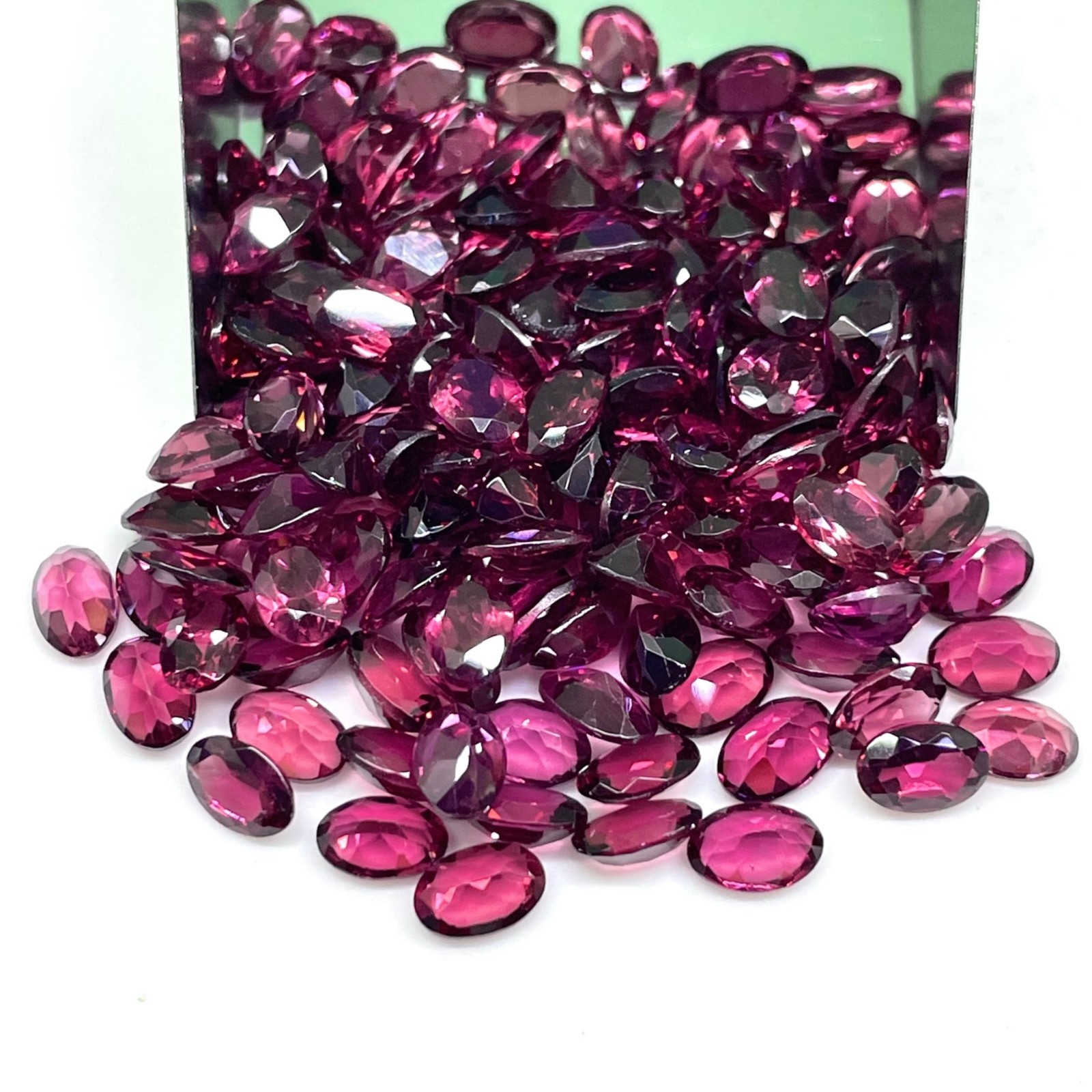 25 Pcs Natural Rhodolite Garnet 6x4mm Oval Cut Loose Untreated Gemstones Lot