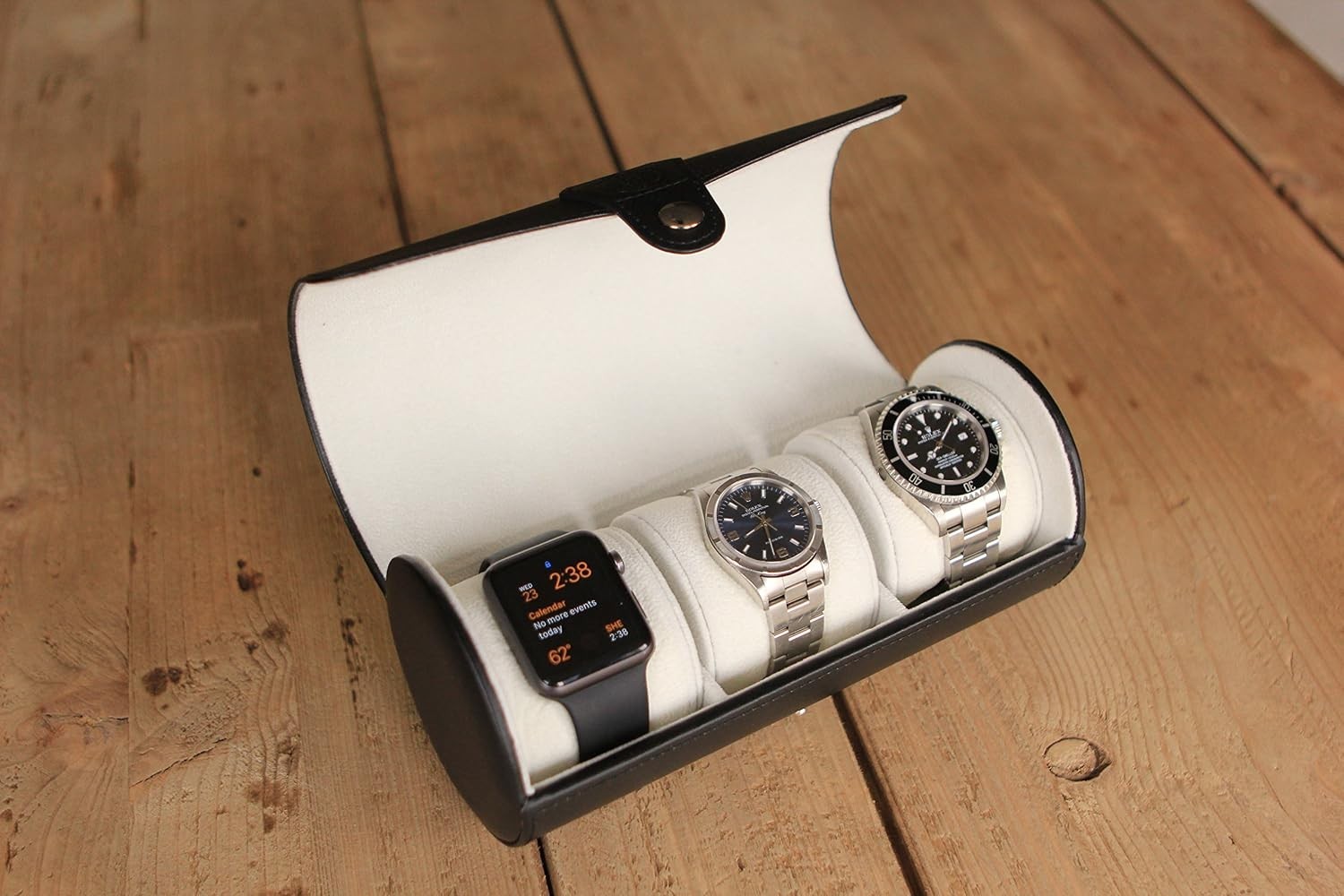 Durable 3-Watch Travel Case Roll – Soft Inner Lining & Polished Finish
