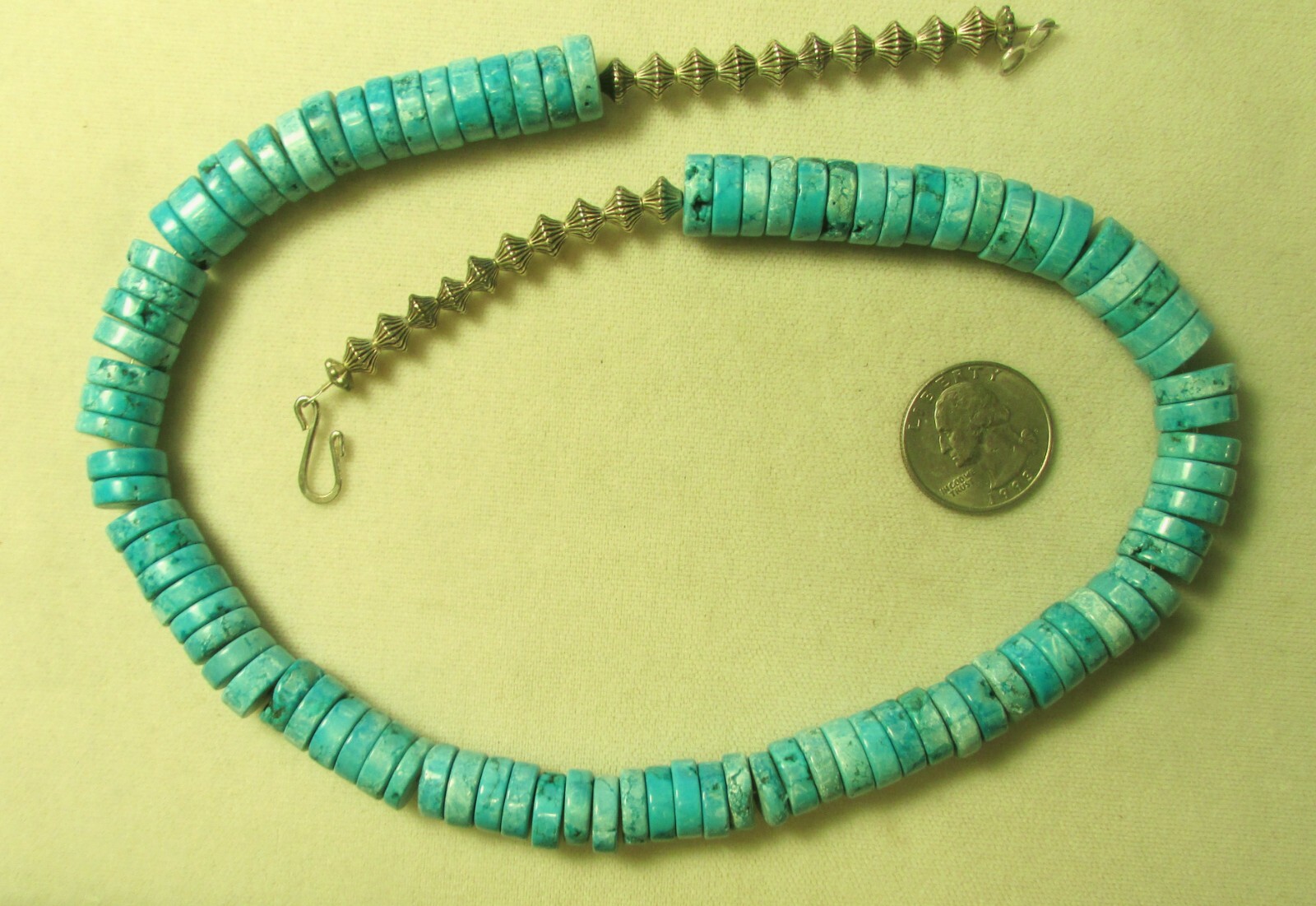 VINTAGE SOUTHWEST N A TURQUOISE HEISHI NECKLACE