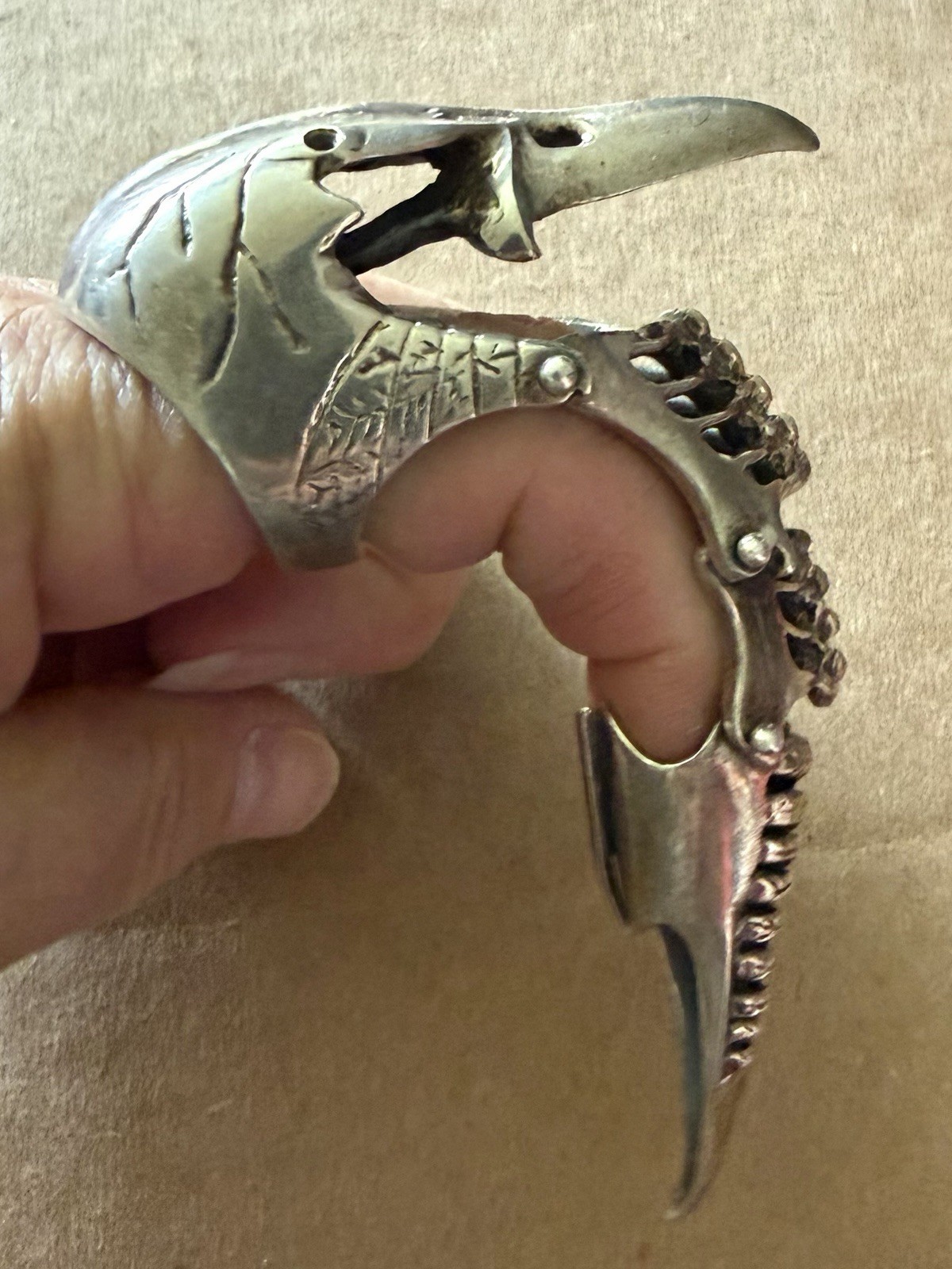 LARGE GOTHIC STERLING SILVER RAVEN SKULL FULL FINGER RING