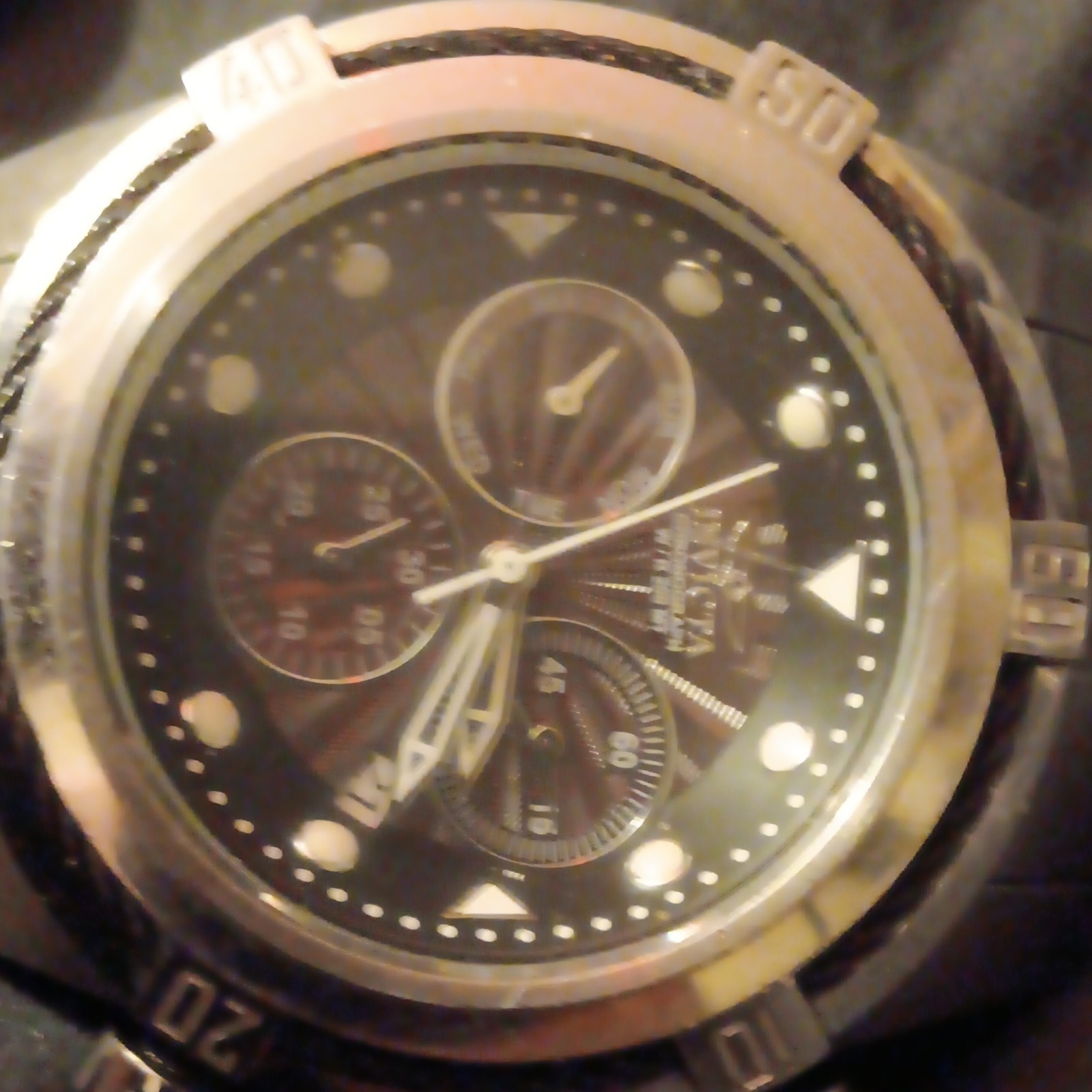 Invicta Zeus Bolt Chronograph Men’s Quartz Diver 200m Black Dial Steel Bracelet