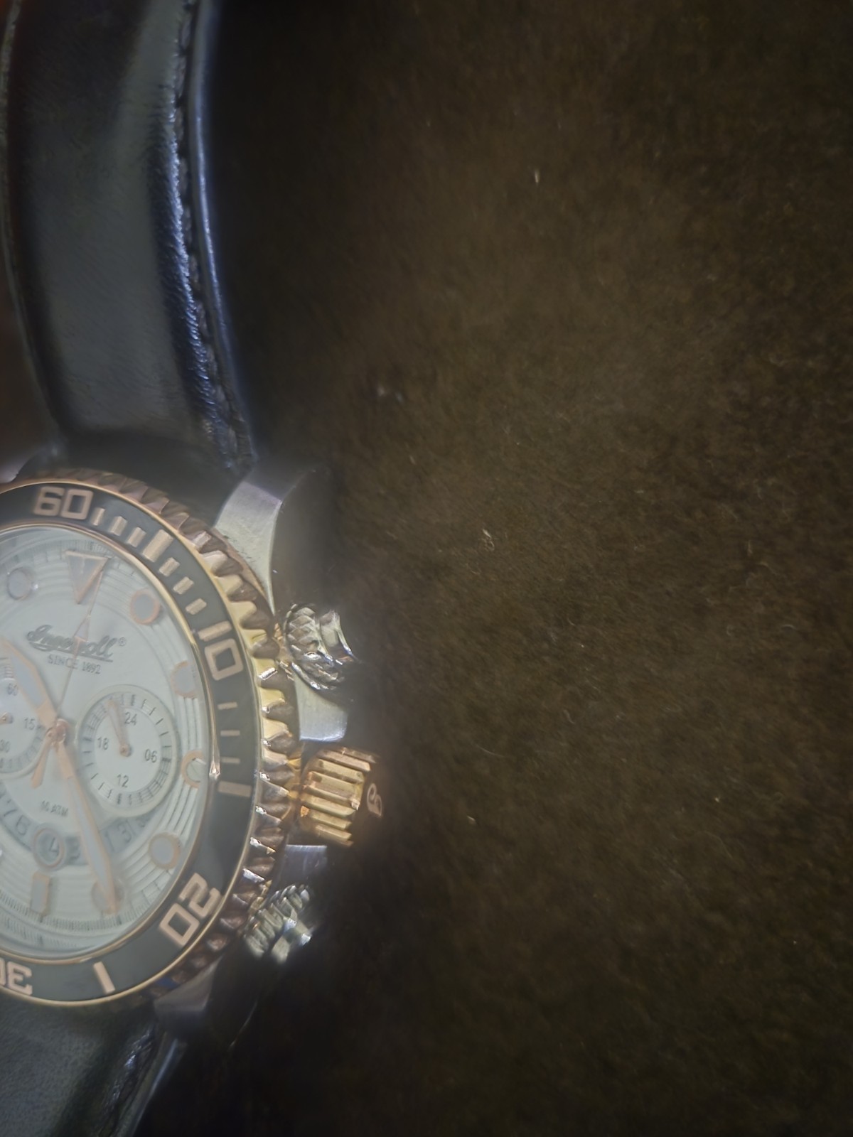 Ingersoll Hartford II Chronograph, specifically model number INQ032SLRS.
