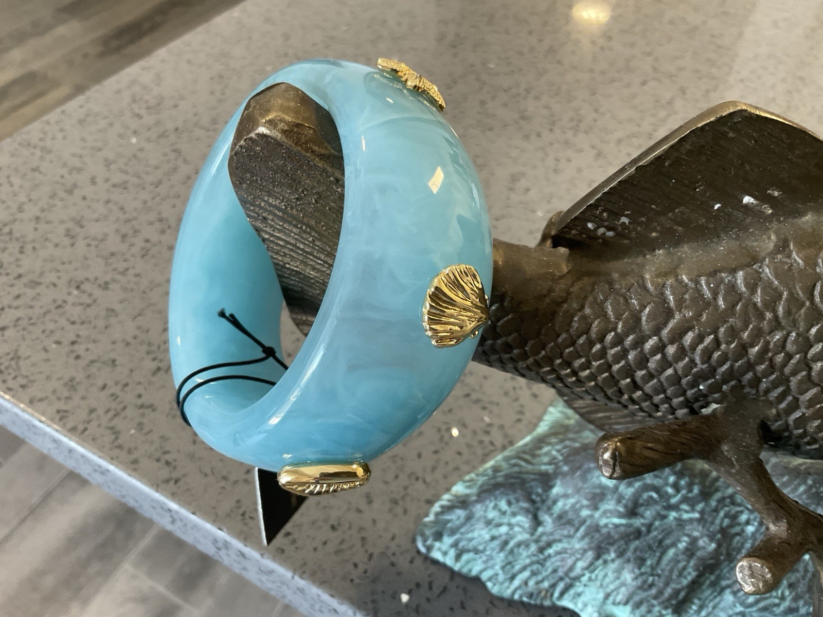House of Harlow Blue Chunky Bangle Bracelet Gold Tone Seashell Starfish 8.25″