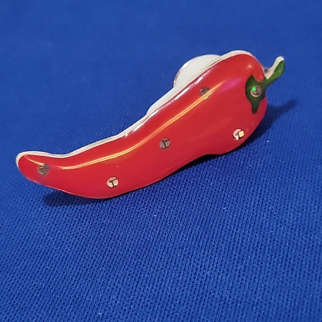Red Spicy Chili Pepper Lapel Pin Flashing Light-Up Tested Works