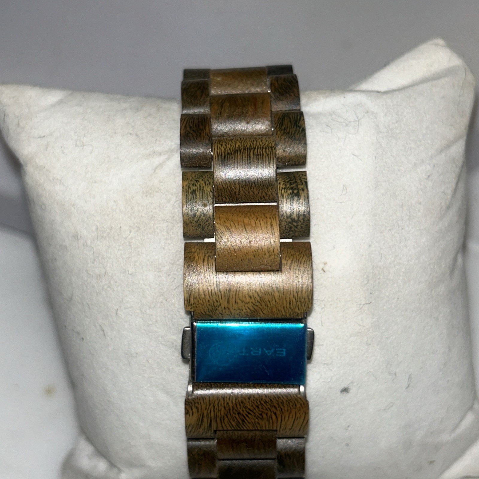 Earth Wood Sapwood Bracelet Watch With Date- Olive Brand New Needs Battery
