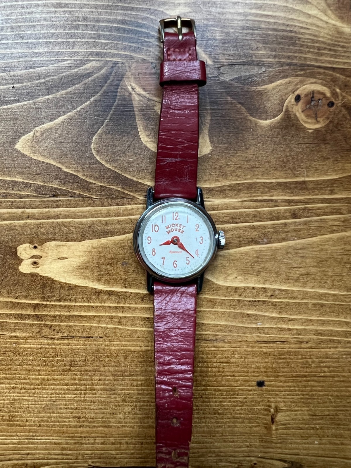 Vintage Mickey Mouse Wind Up Writst Watch