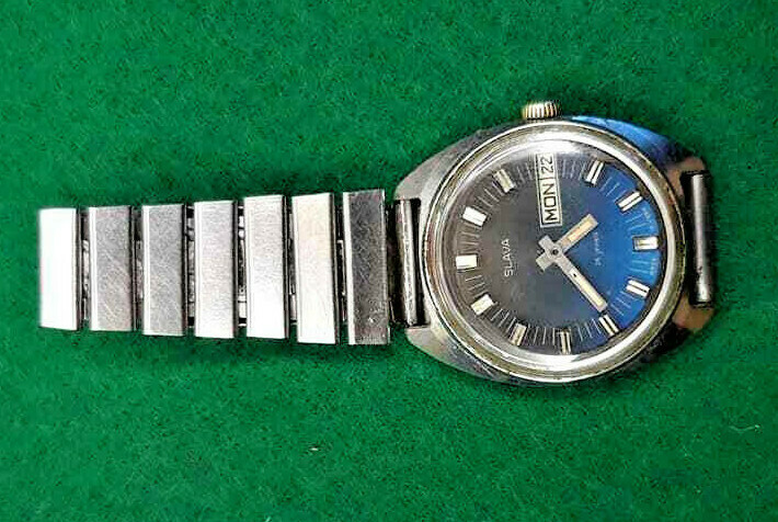 Watch USSR Slava 26 jewels Mechanical Soviet Wristwatch Russian Rare Vintage