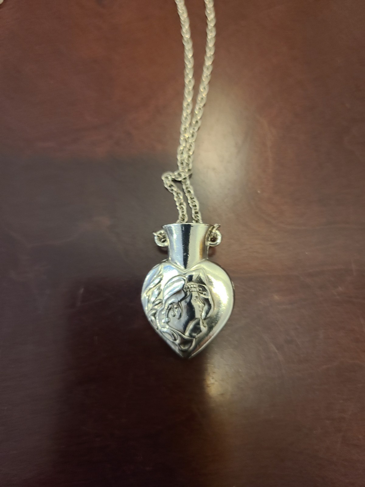 Vintage Art Nouveau Style Lady Face Heart Shaped Posey Vase Pendant Necklace