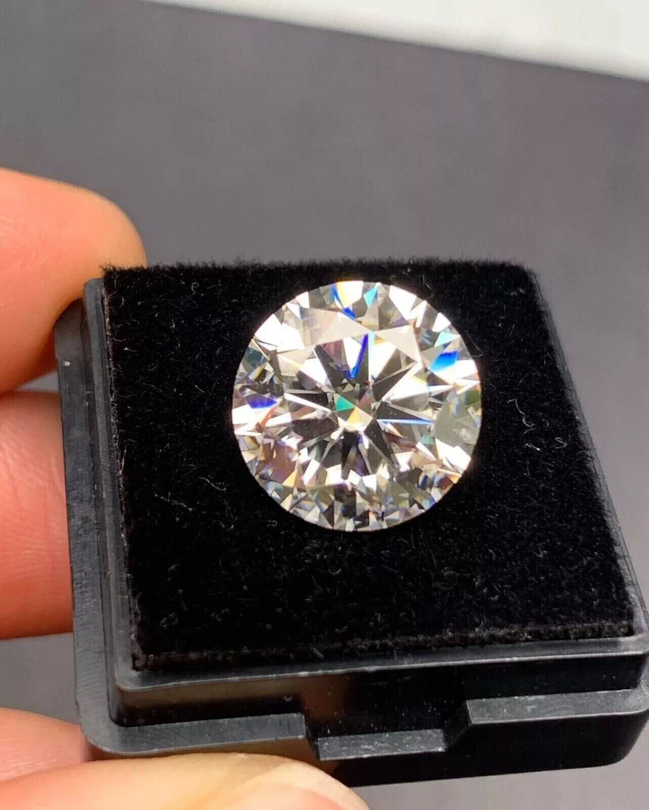 2.45 CT Natural White Diamond Round Cut 9 MM VVS1 D Grade IDGL Certified A3
