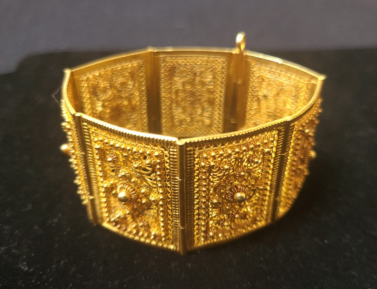 Absolutely Stunning Etruscan Revival 22kt Solid Yellow Gold bracelet, ca 1880’s