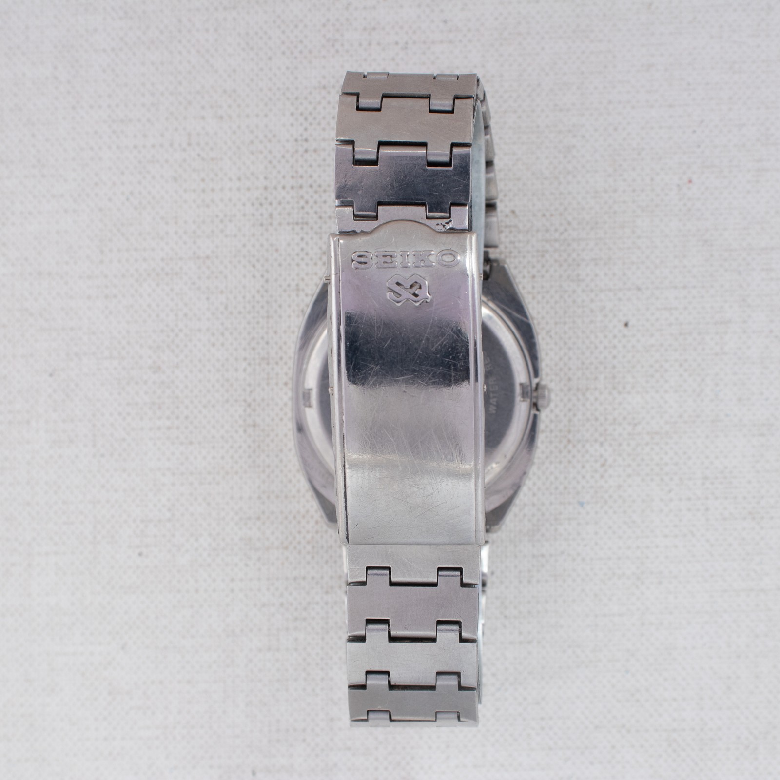 Vintage Seiko SQ Quartz Men’s Watch 8223-5080 Silver Dial, Ar En Day/Date 1989