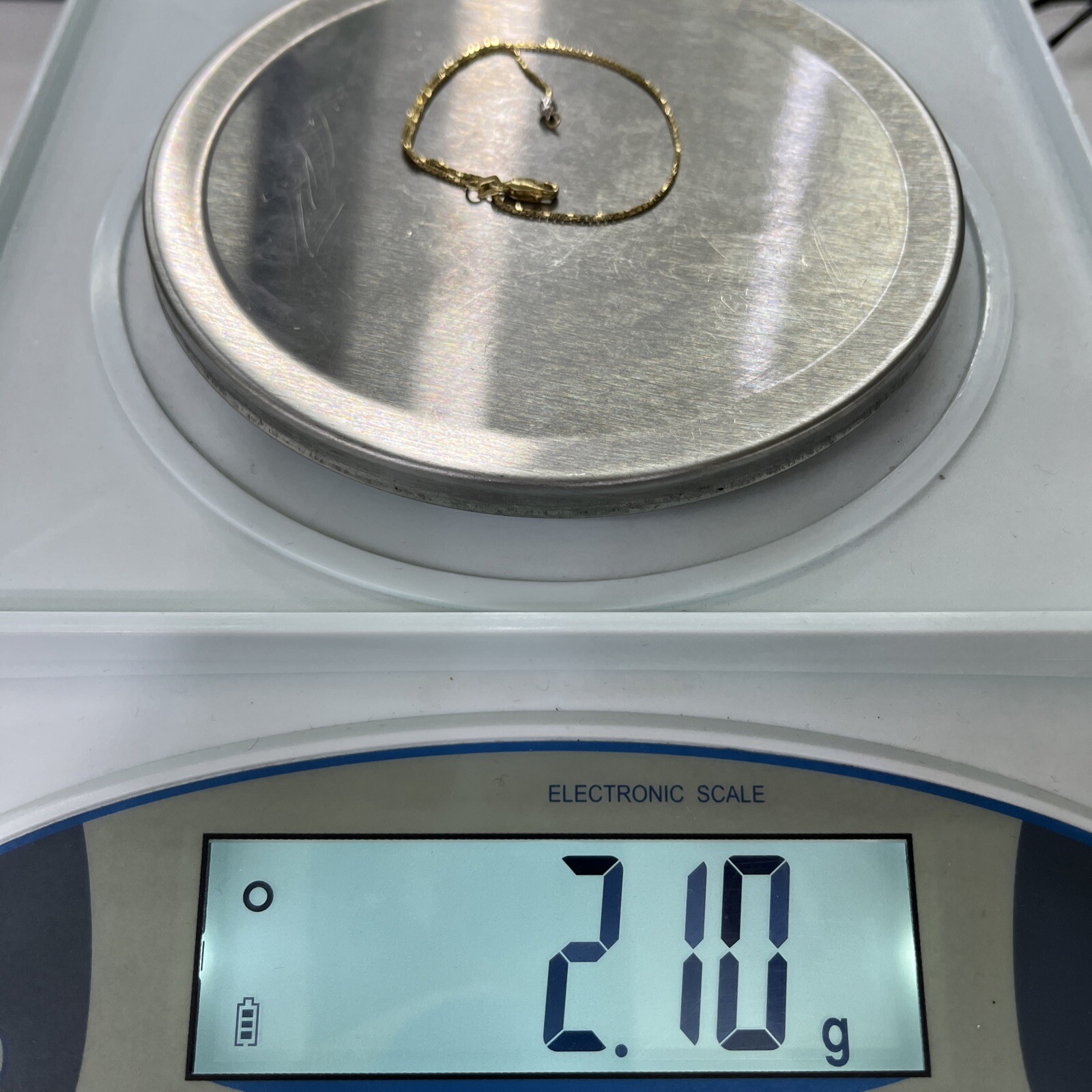 18ct 18K Yellow Gold Italian Fine Box Link Anklet 2.10 Grams 23cm. Brand New