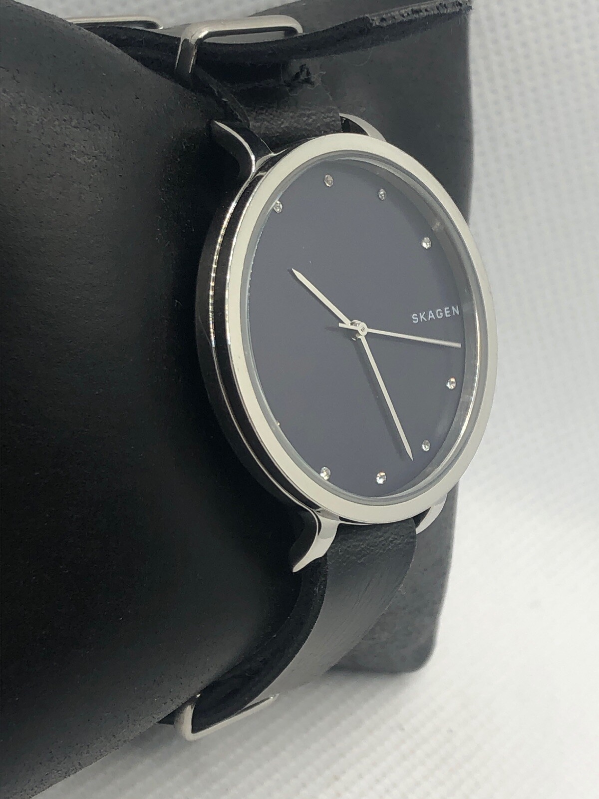 Skagen SKW2582 Women’s Black Leather Analog Blue Dial Quartz Genuine Watch OL37