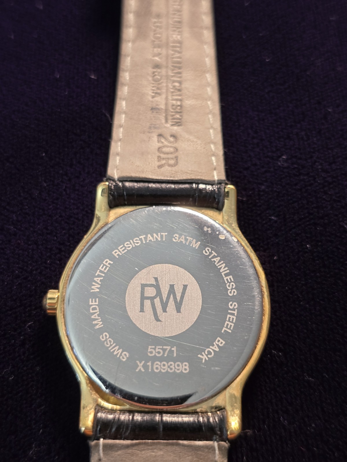 Raymond Weil Geneve 5571 Swiss ETA Roman Dial Gold Tone Watch Runs Perfect