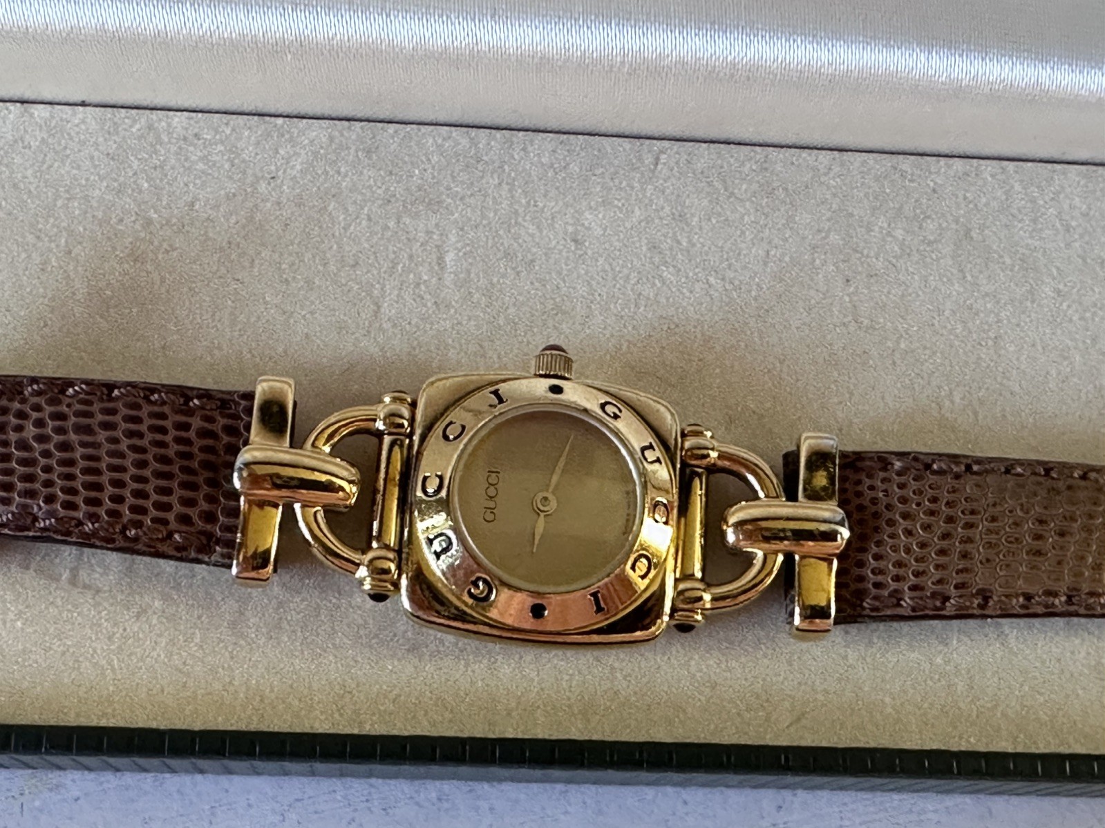 [ Exc+5 w/Case ] Gucci 6300L Gold Square Women’s Quartz Watch