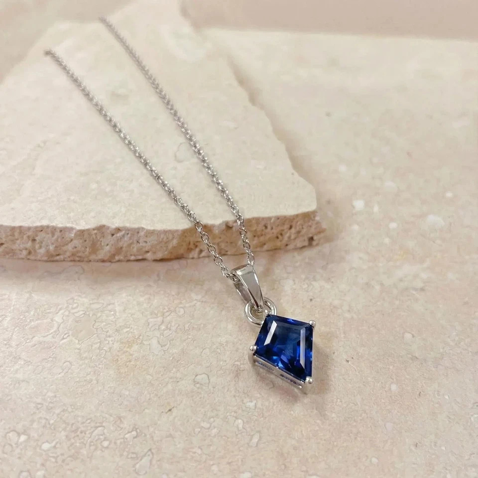 18.75CT Natural Kite CutBlue Sapphire Gemstone Pendant Sterling Sliver Jewelry