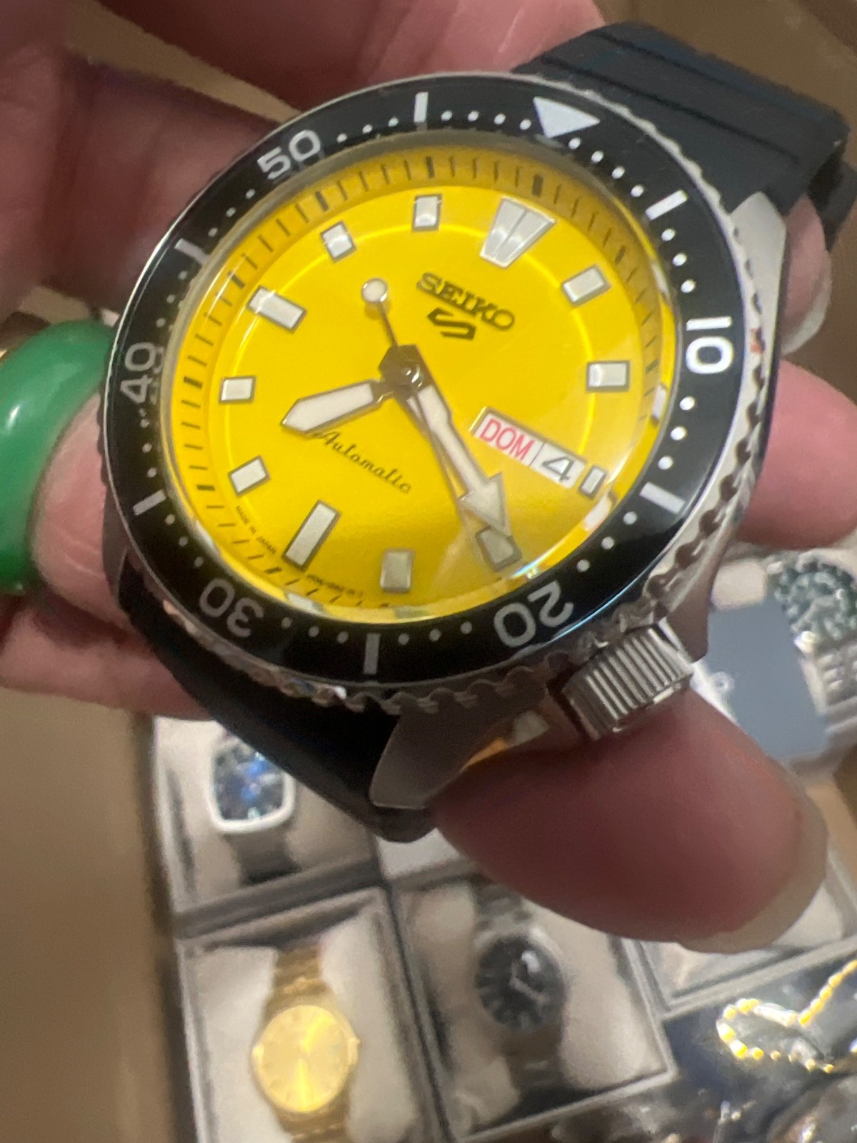 Seiko Men 5 Sports ❤️Automatic Yellow Dial 42.5 mm Rubber Strap Watch SRPL87