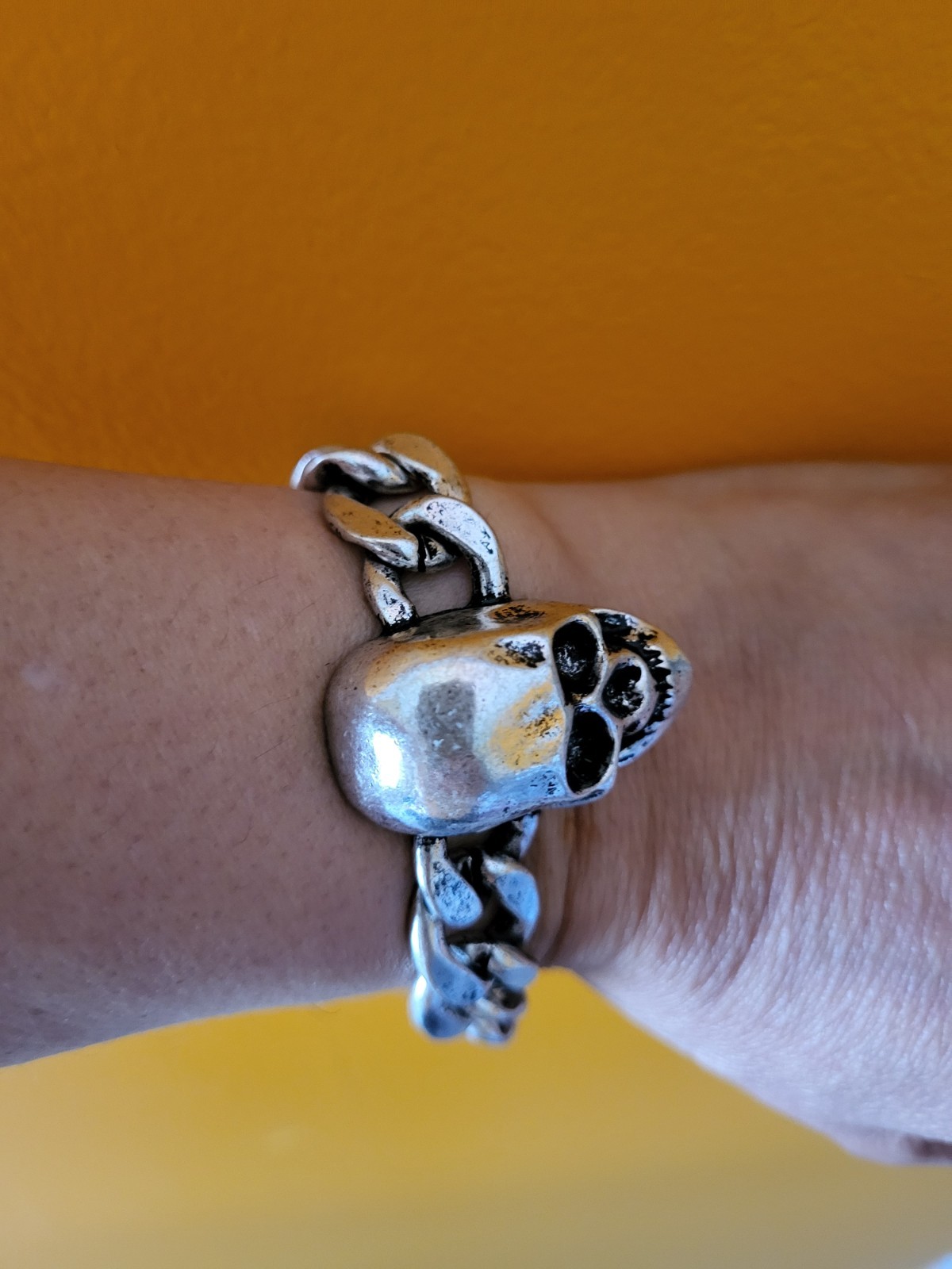 Men’s gothic biker-style Skull cuban chain Bracelet