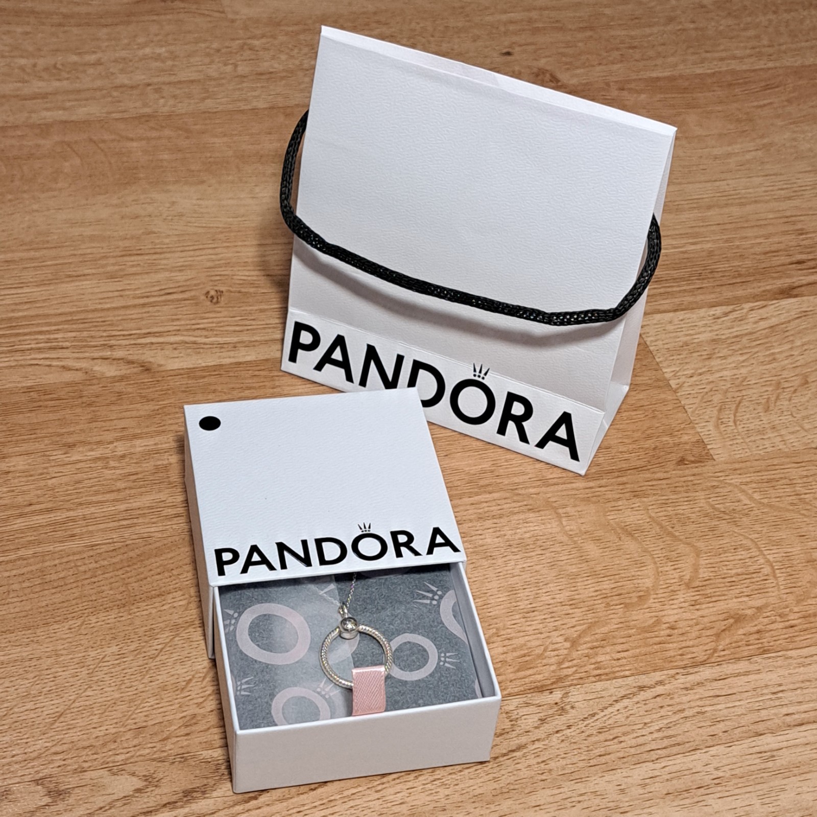 Pandora moments small O Pendant with 60cm Chain – 925 Silver New unused