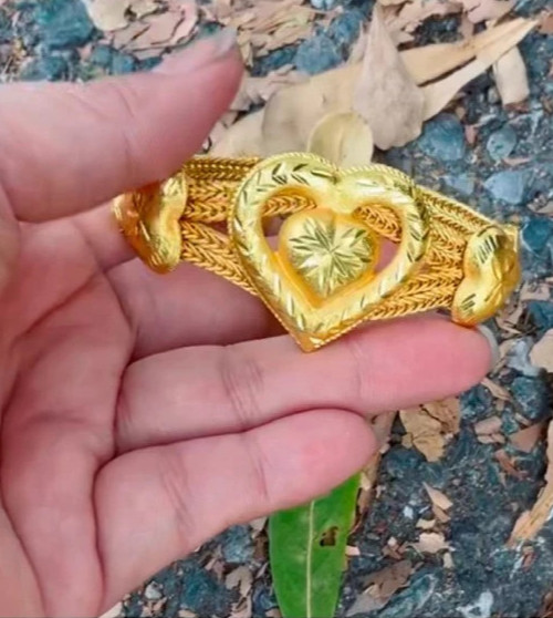 Bracelets Bangle Braided Gold Plated Heart carved Ribbon Jewelry 5 Baht 7.5 Inch