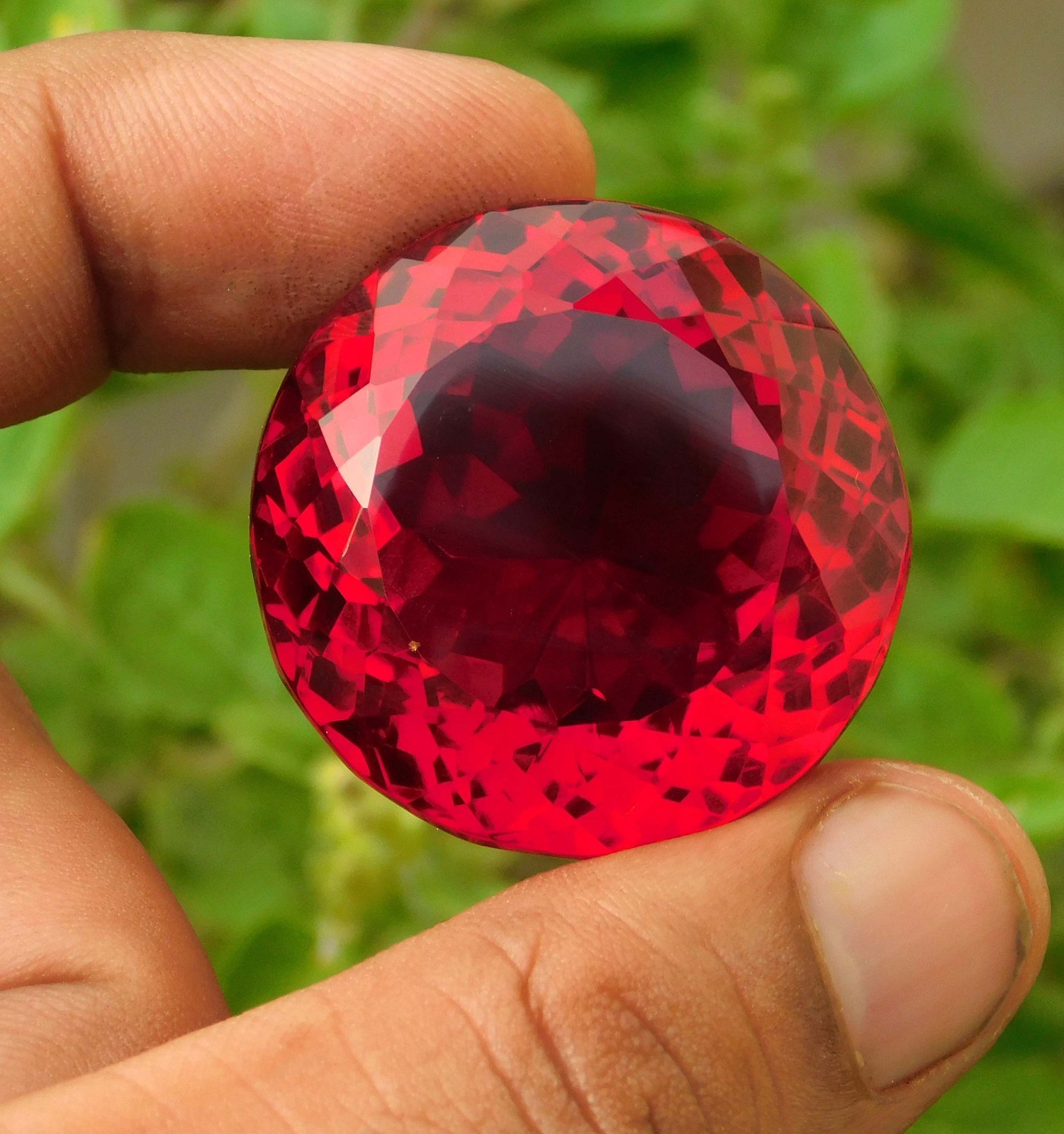 86.40cts. Natural Round Cut Translucent Madagascar Red Ruby Loose Gemstone