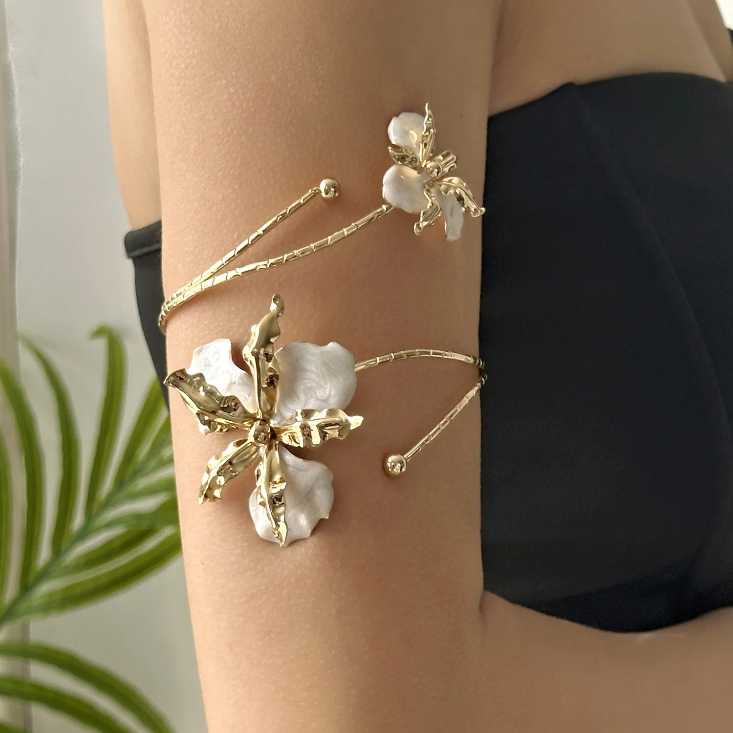 Adjustable Open Flower Bracelet Women Bangle Cuff Arm Jewelry Vintage Style