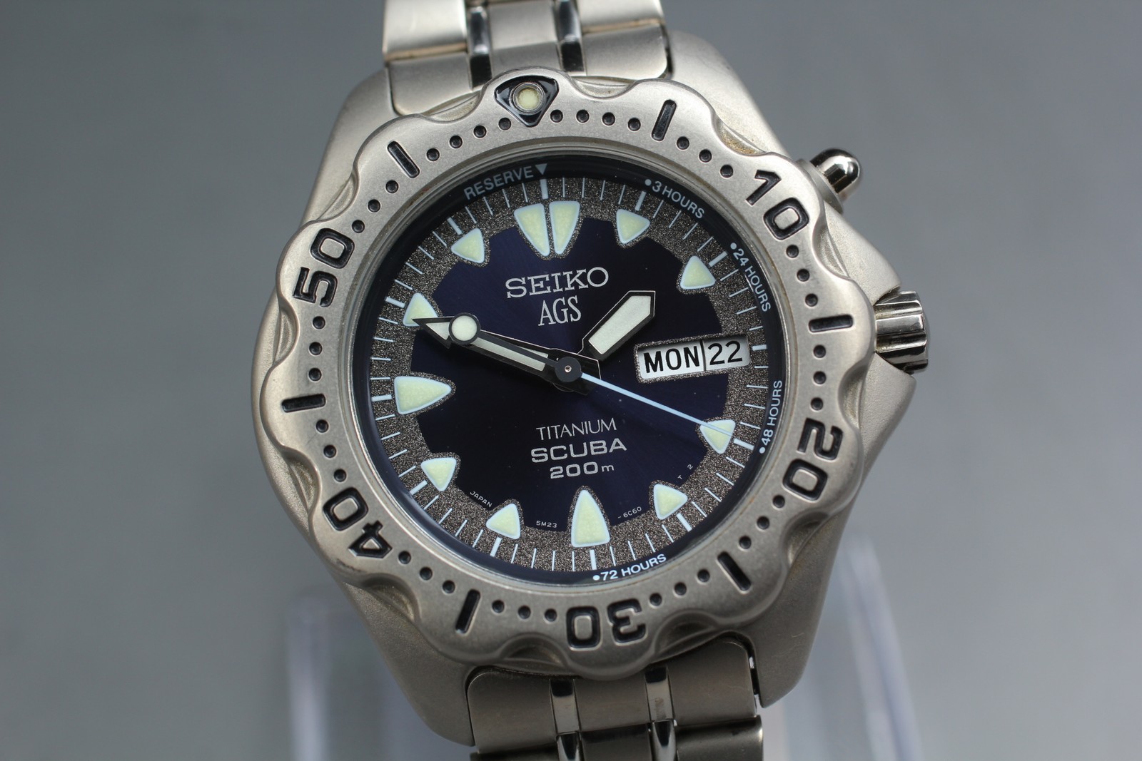 [N MINT w/ BOX] SEIKO Kinetic Titanium Diver’s 5M23-6B40 Qz Day/Date Men’s Watch