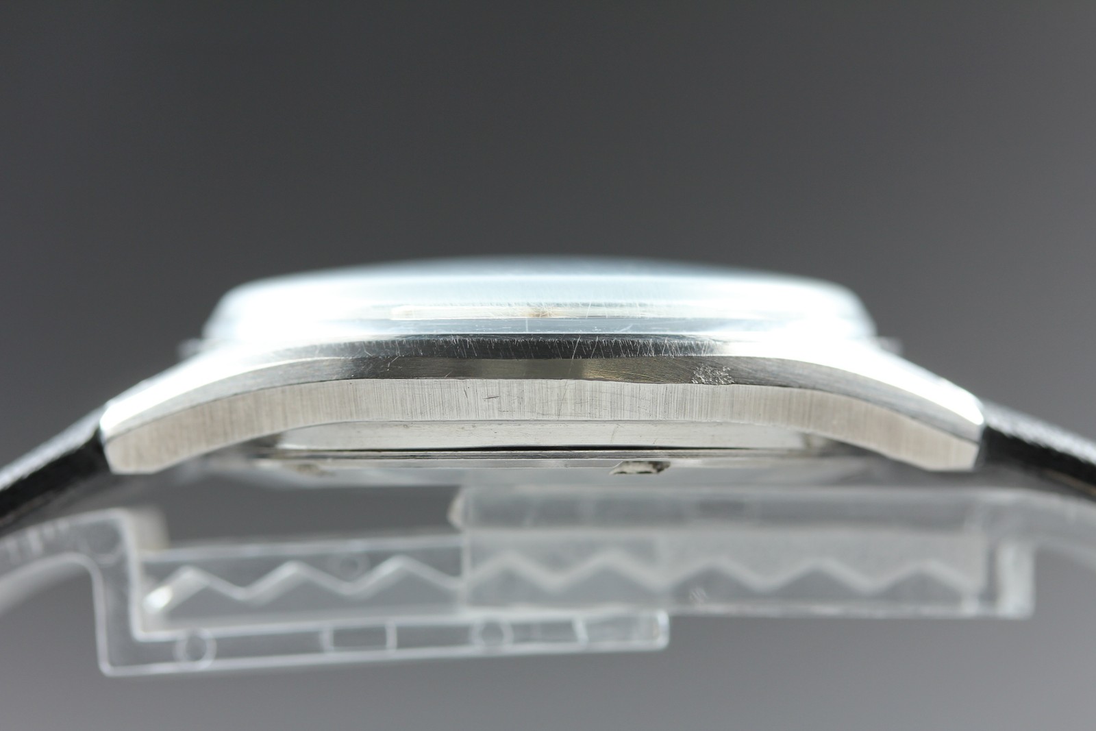 Seikomatic-R 8305-8010 White 35mm Automatic 30J Men’s Watch JP 1965 Near MINT