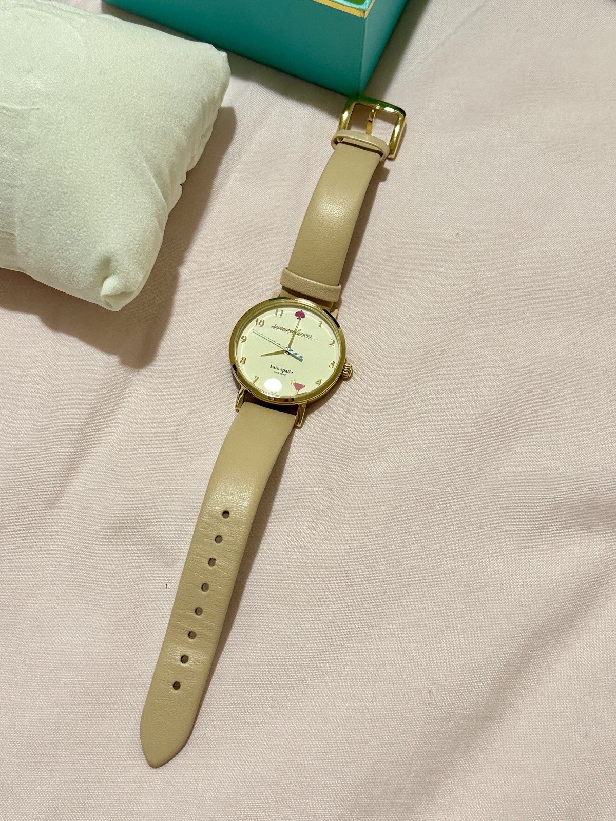 Pre-own – Kate spade new yorkColorfully Quartz Gold 34mm Beige Leather w/ Box