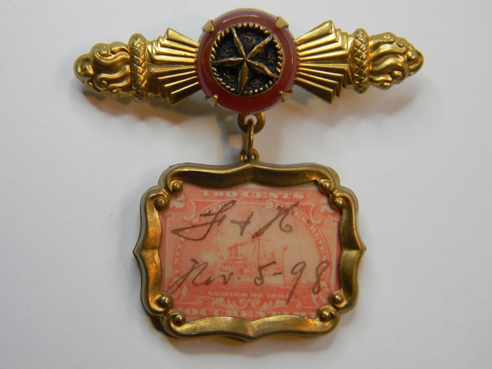 1898 19C VINTAGE 2 CENT DOCUMENT STAMP GOLD PLATED ORNATE BROOCH PIN PENDANT