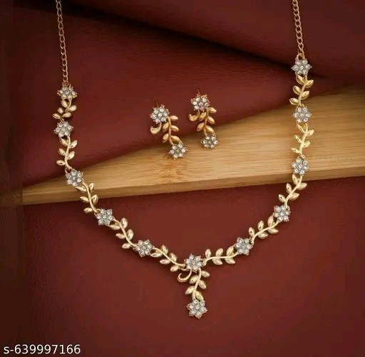 Elegant Golden Necklace With Earrings Wedding Jewelry For Woman Wear EE79