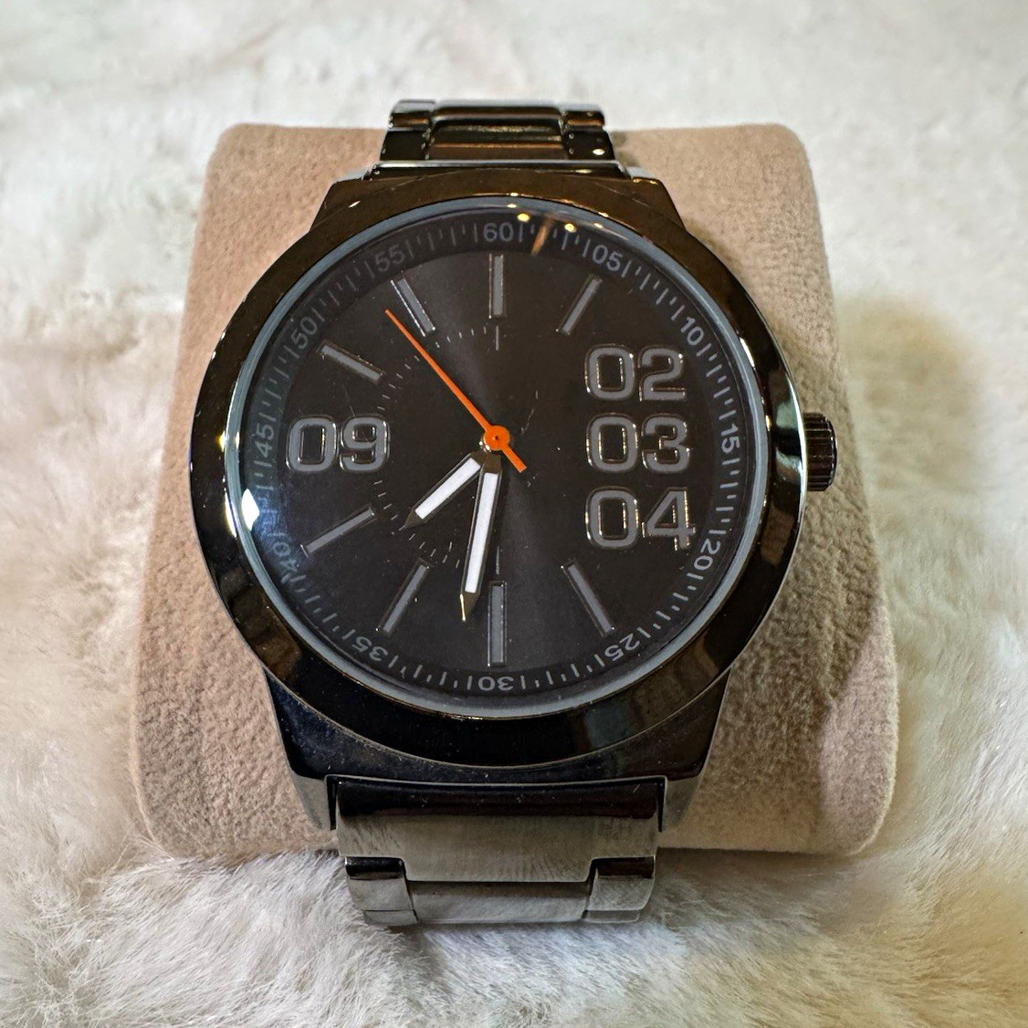 Mossimo Men’s Quartz Analog Black Dial Metal Bracelet Fixed Bezel Seconds
