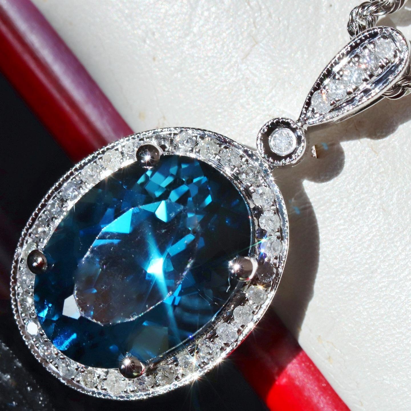 14k white gold pendant 11.50c London blue topaz diamond halo charm vintage 5.85g