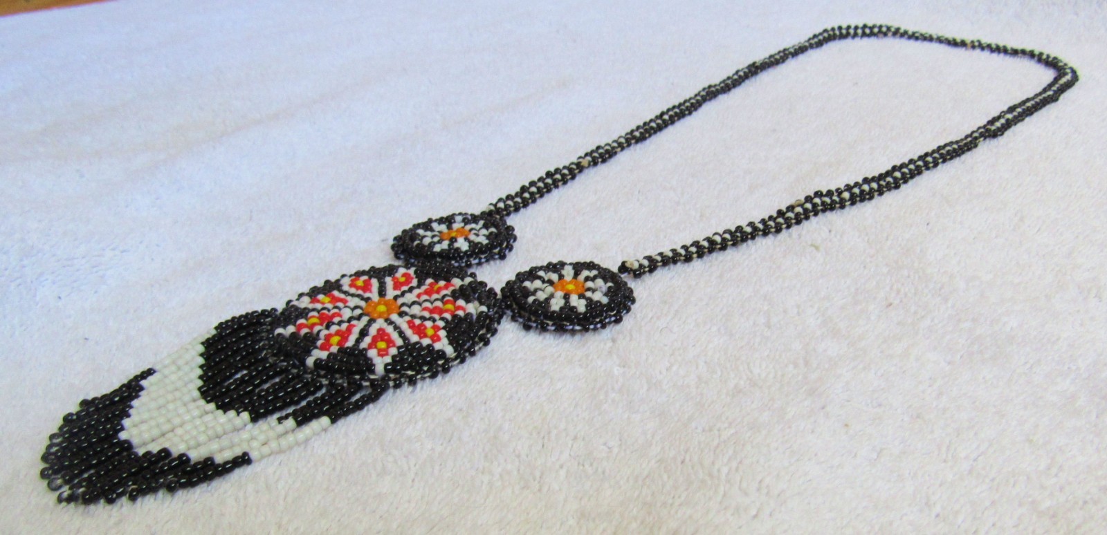 Vintage Beads Beaded Beadwork Design Sioux Indian 3 Medallion Pendant & Necklace