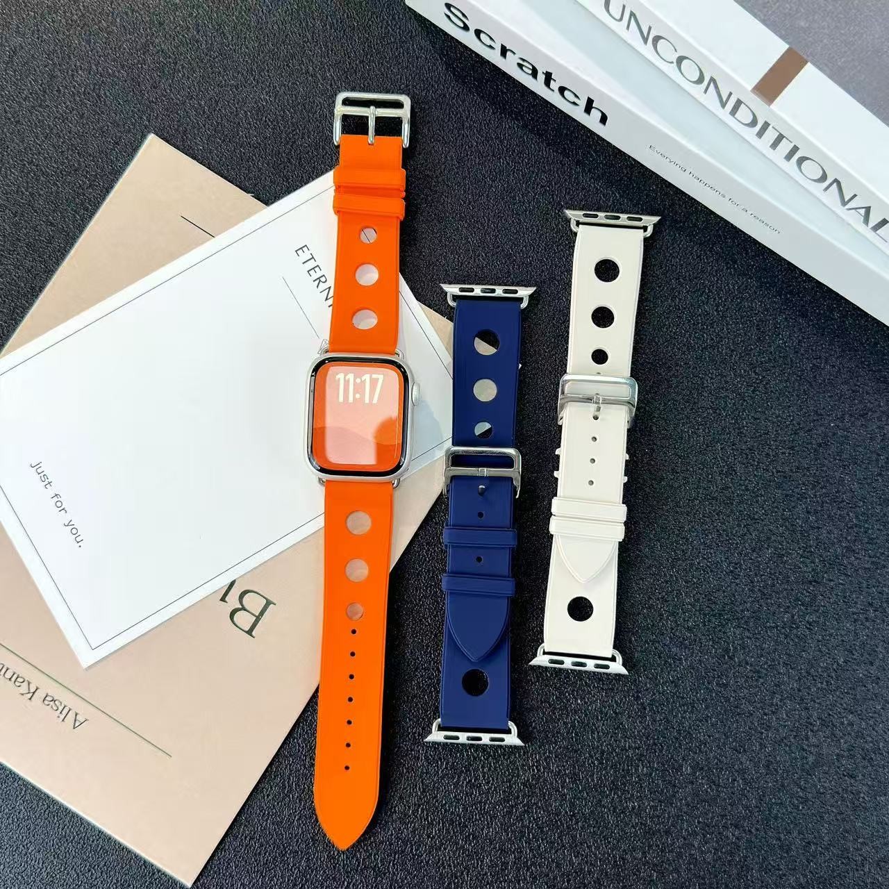Suitable for Apple Watch – S1-11/Ultra/SE – Perforated Waterproof Silicone Strap