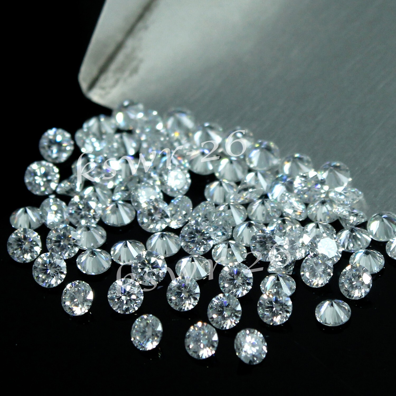 Natural 4.00 Ct Certified D Color VVS1 Brilliant 0.90 MM Round Diamond 1000 Pcs